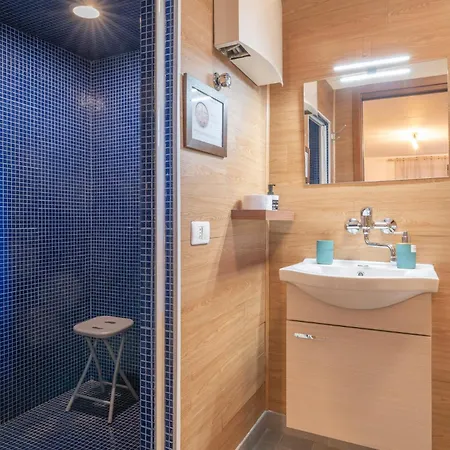 Ampio Monolocale Con Bagno Turco 公寓