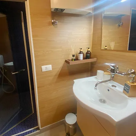 公寓 Monolocale Con Bagno Turco E Spazio Esterno With Turkish Bath And External Space Cremeno